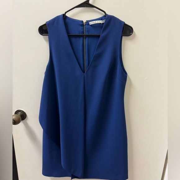 Alice + Olivia Dresses & Skirts - DESIGNER ALICE & OLIVIA SIZE S